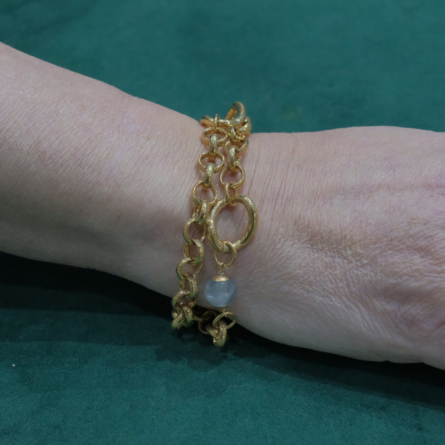 Bracciale in acciaio lucido e pietre dure