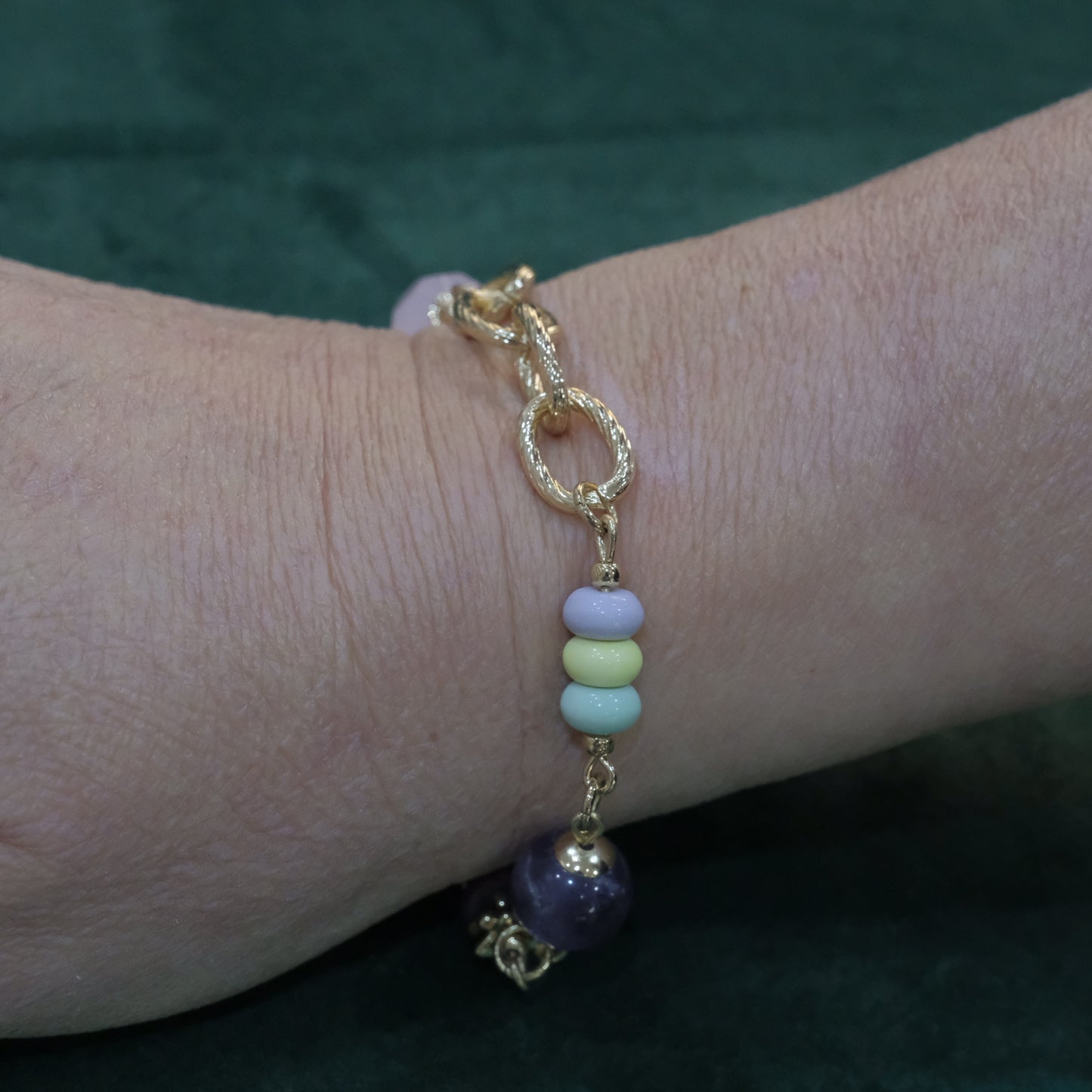 Bracciale in acciaio striato e pietre dure