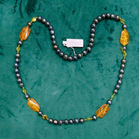 Collana in acciaio e pietre dure